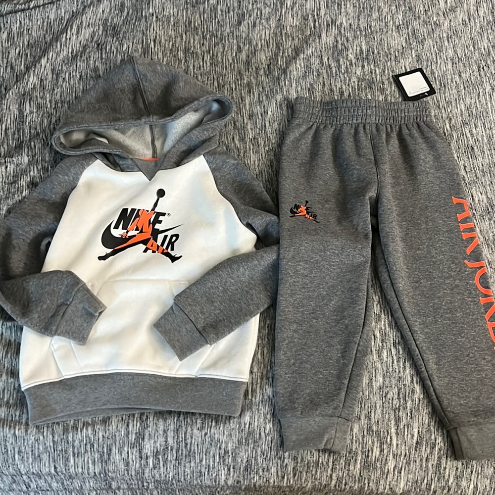 Nike air Jordan sweatsuit set